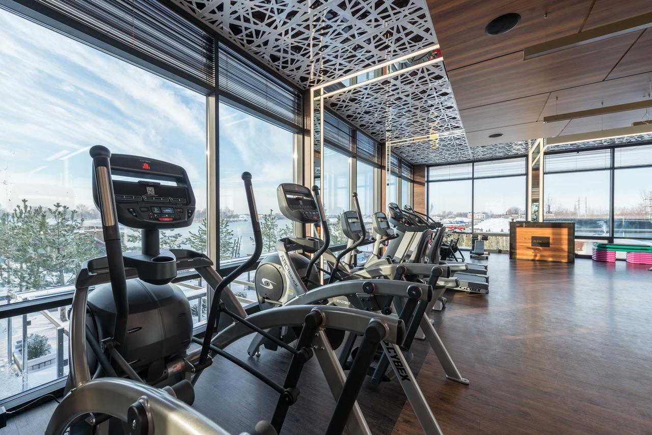 Riviera Zoloche Resort & Spa Vishenki  Buitenkant foto