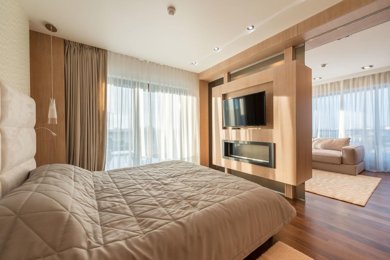Riviera Zoloche Resort & Spa Vishenki  Buitenkant foto